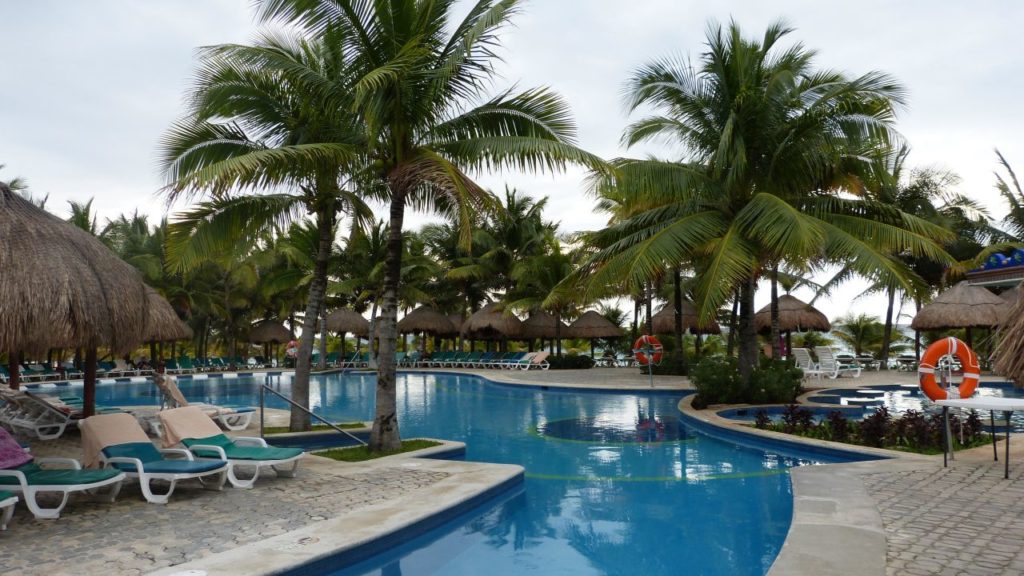 RIU Yucatan Pool